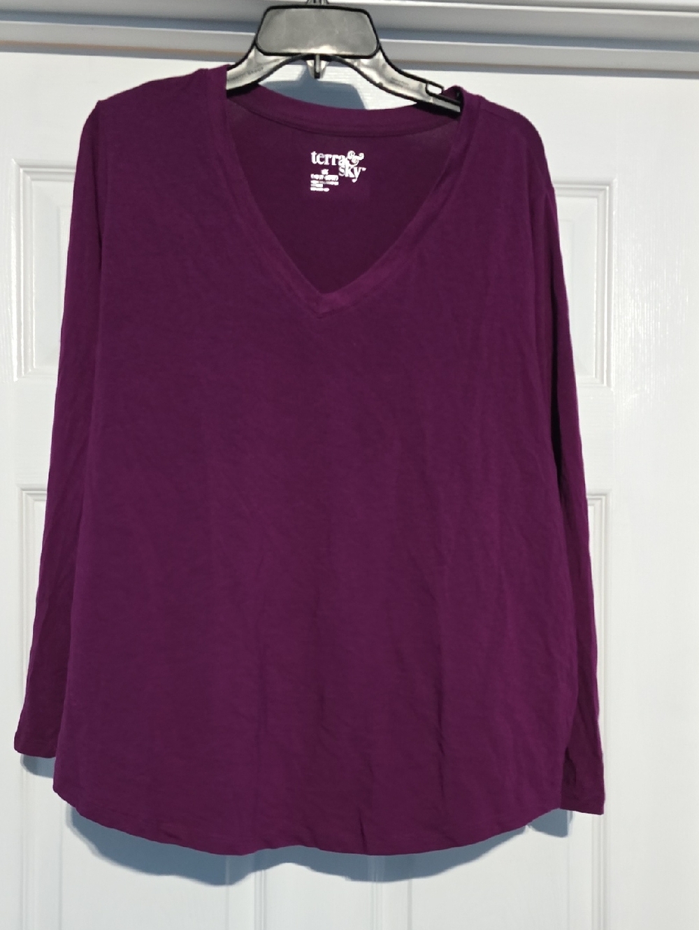 Terra & Sky Deep Plum V-Neck Long Sleeve Top